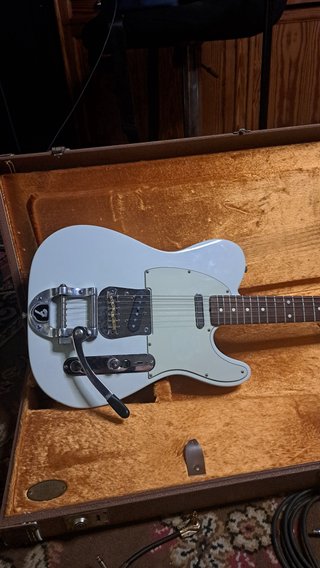 Fender Telecaster Classic Player 60s bigsby.