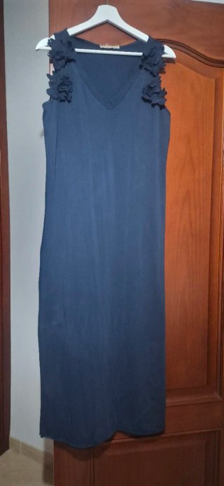Vestido azul con flores
