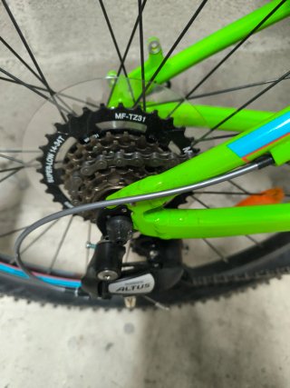 Bicicleta Montaña 24" Cube Acid Race Series 240