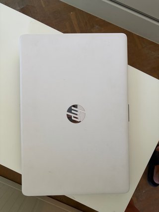 Portátil HP 15,6” blanco