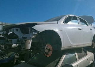 Opel elevalunas delantero derecho insignia 310776