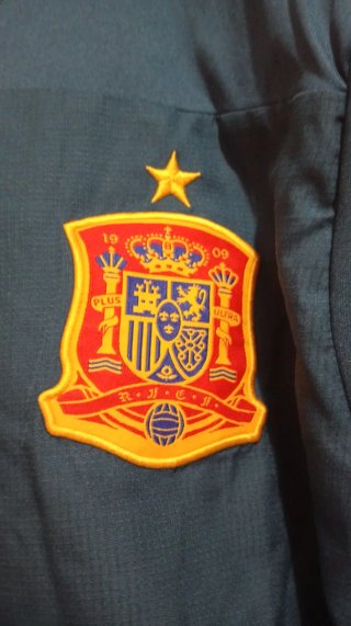 Camiseta España Retro. Manga larga Adidas