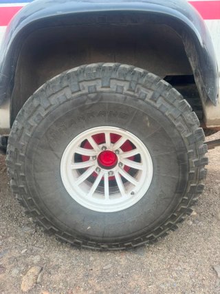 Ruedas con llanta 37x12.5 15