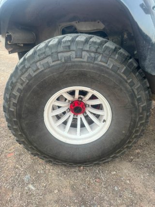 Ruedas con llanta 37x12.5 15