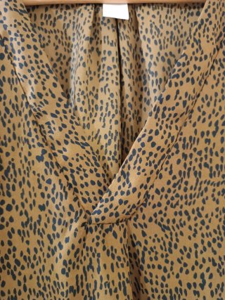 Top H&M Smanicato Scollo V Animalier