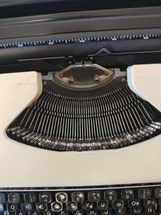 Máquina de escribir Olympia Olimpiette de luxe