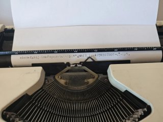 Máquina de escribir Olympia Olimpiette de luxe