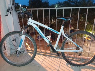Bicicleta Rockrider Blanca y Azul