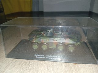 Maquetas 15 vehículos militares