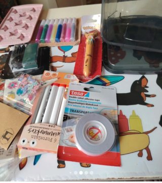 Lote manualidades: pegatinas, moldes, etc.