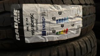 Neumático Radar RLT-71 195/80R15C 107/105Q