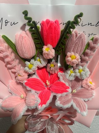 Ramo di fiori fatto a mano