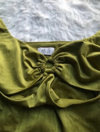 Vestido Oh Polly verde con cut-outs