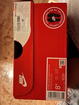 Nike rosa chiaro