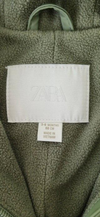 Buzo impermeable bebé Zara