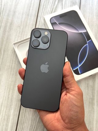 iPhone 16 Pro Max GARANTÍA 1 Año y medio