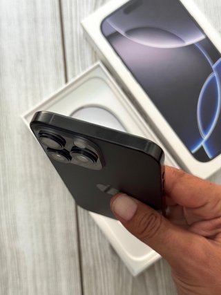 iPhone 16 Pro Max GARANTÍA 1 Año y medio