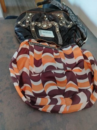Bolso Guess Piel Oveja marrón /Dorado Sin Uso