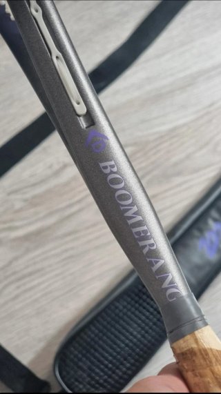 Raqueta de Squash Boomerang con funda