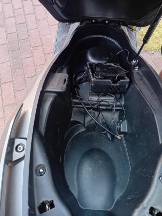 Kymco 125c Scooter Plata/Negro