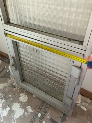 Ventana aluminio abatible