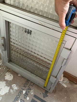 Ventana aluminio abatible
