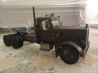 Camión Peterbilt 281 Duel Escala 1:43