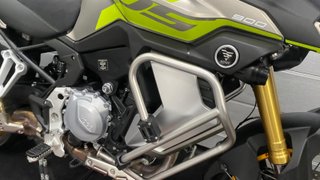 VOGE 900 DSX