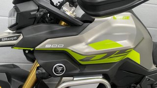 VOGE 900 DSX