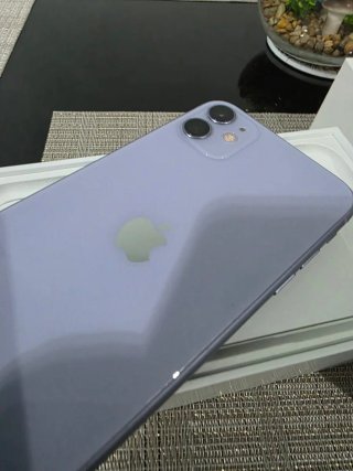 iPhone 11 64GB Morado