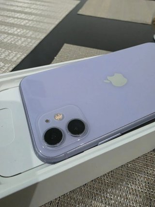 iPhone 11 64GB Morado