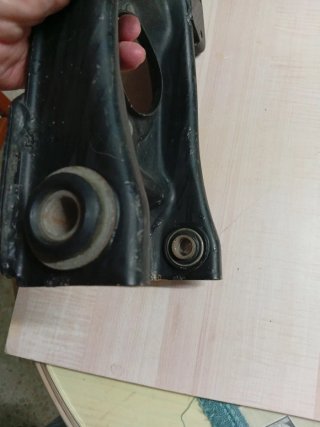 Brazo suspensión RENAULT 8 Izquierdo