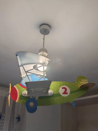 Lámpara infantil avión decorativa