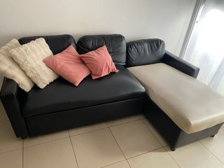 Sofá chaise longue negro y beige