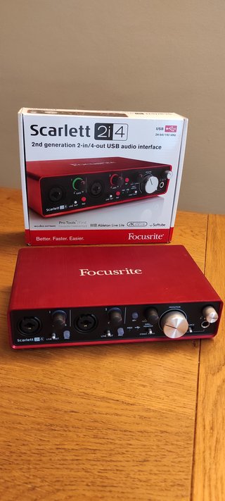 Focusrite Scarlett 2i4 2nd Gen Scheda Audio