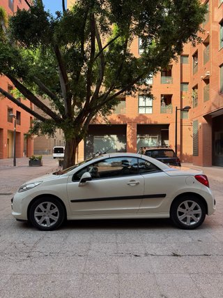 Peugeot 207 cc