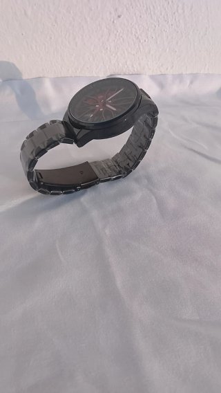 Reloj deportivo hombre negro y rojo