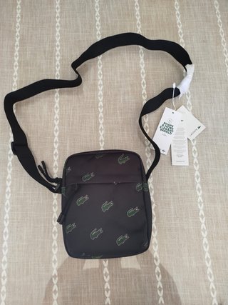 Bolso bandolera Lacoste con cocodrilos