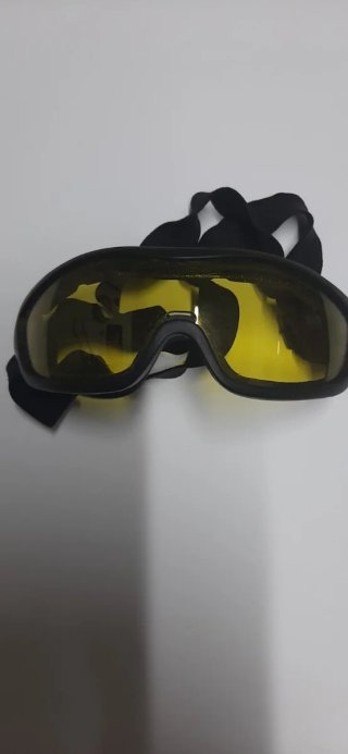 Occhiali tattici gialli per poligono