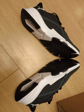 Zapatillas Puma Negras y Grises