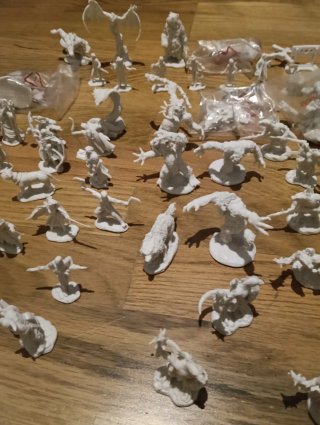 Reaper Bones 3 Core Set Caja