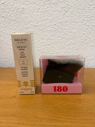 Sisley Sisleyá Le Teint 4C1 Spice + Brocha