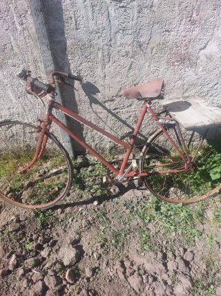 Bicicleta antigua roja