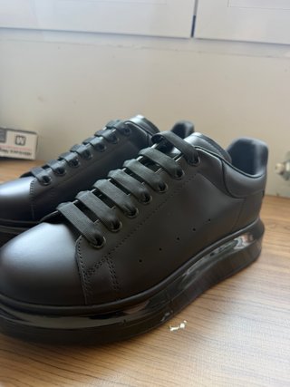 Sneakers Alexander McQueen nere