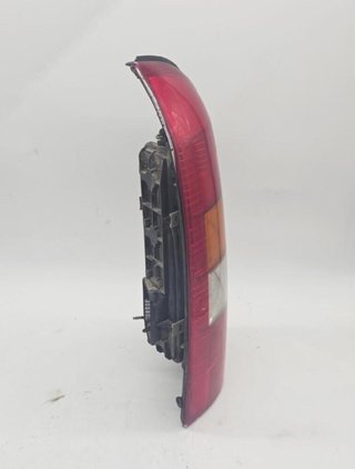 Piloto trasero izquierdo opel 6223017 astra 4060