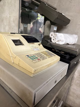 Caja Registradora Samsung y Báscula