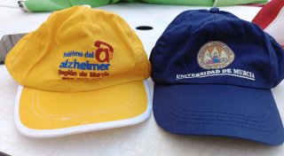 Gorras de colores a 1€