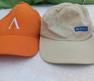 Gorras de colores a 1€