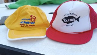 Gorras de colores a 1€