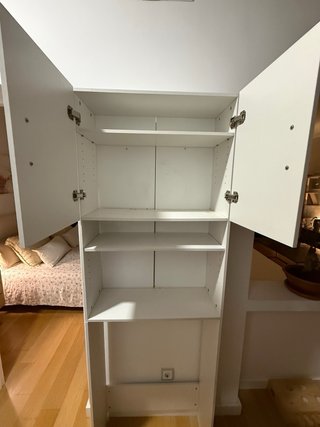 Armario armario blanco lavadora baldas y puertas